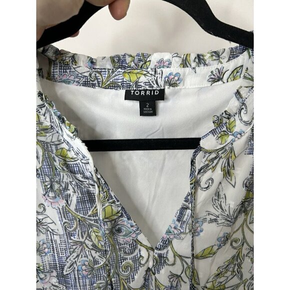 Torrid Mini Clip Dot Front Keyhole Dress White Long Sleeve Size 2 - Picture 9 of 9